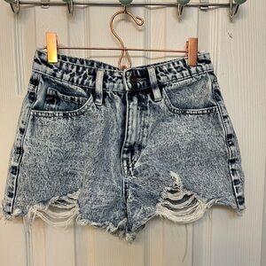 Kancan distressed jean shorts size:1